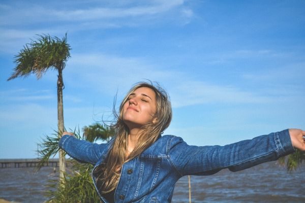 9 Simple Habits To Instantly Create More Happiness