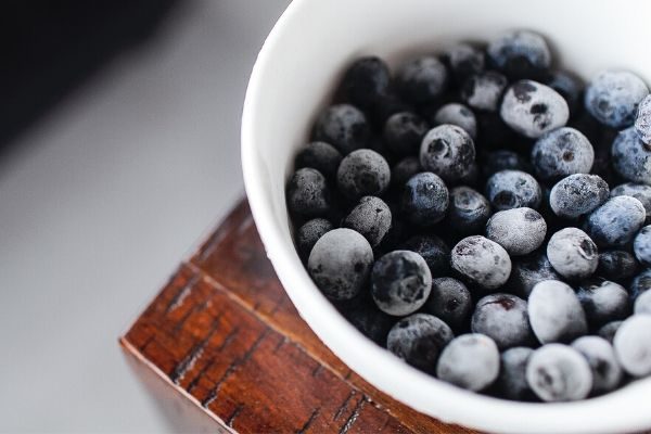 frozen blueberries are a cheap healthy food