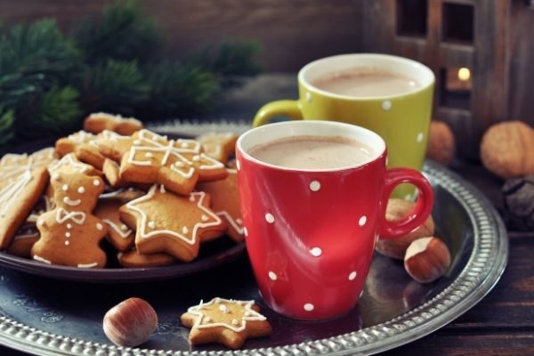 Christmas traditions couples and hot chocolate date ideas
