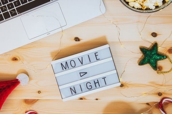 Christmas movie trivia questions, movie night picture