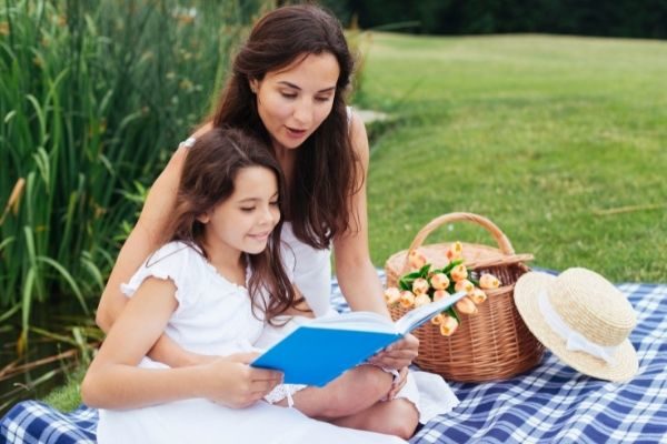 mom and daughter picnic: fun places to go for Mother's Day: good things to do and activities
