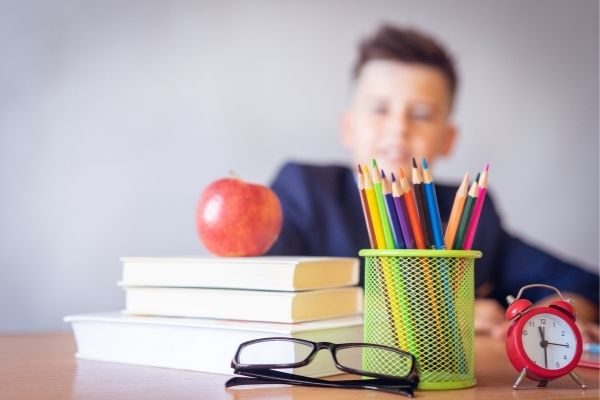 good habits in kids at school: students