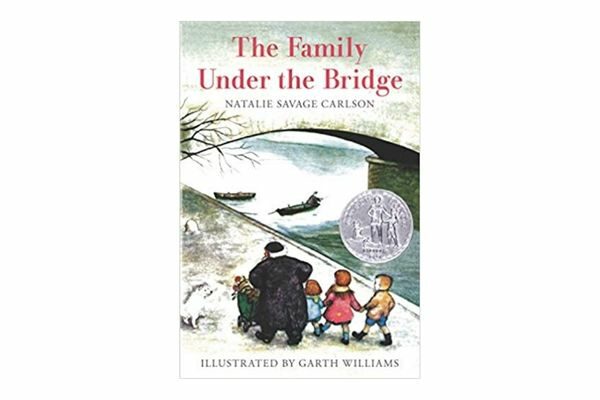 The Family Under the Bridge: Christmas books for elementary students and older kids