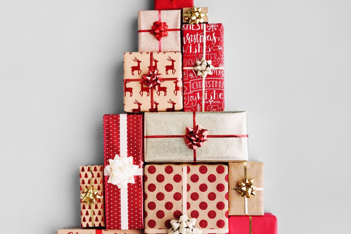 12 days of Christmas gift ideas for family and for friends