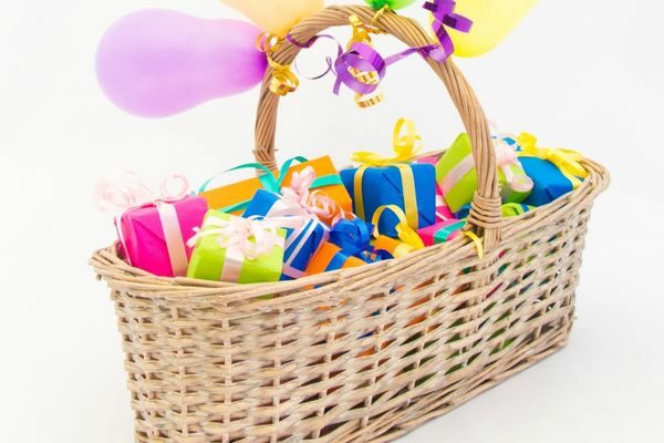 best thoughtful diy gift baskets for family ideas