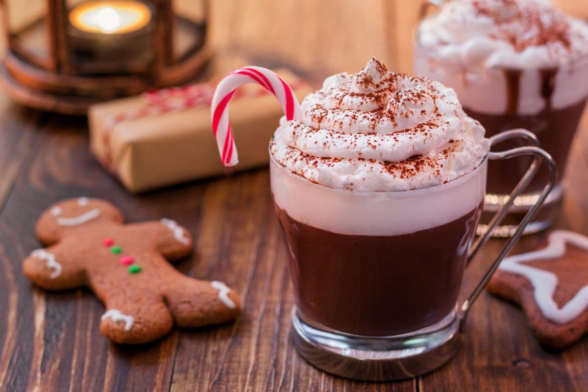 Christmas traditions couples and hot chocolate date ideas