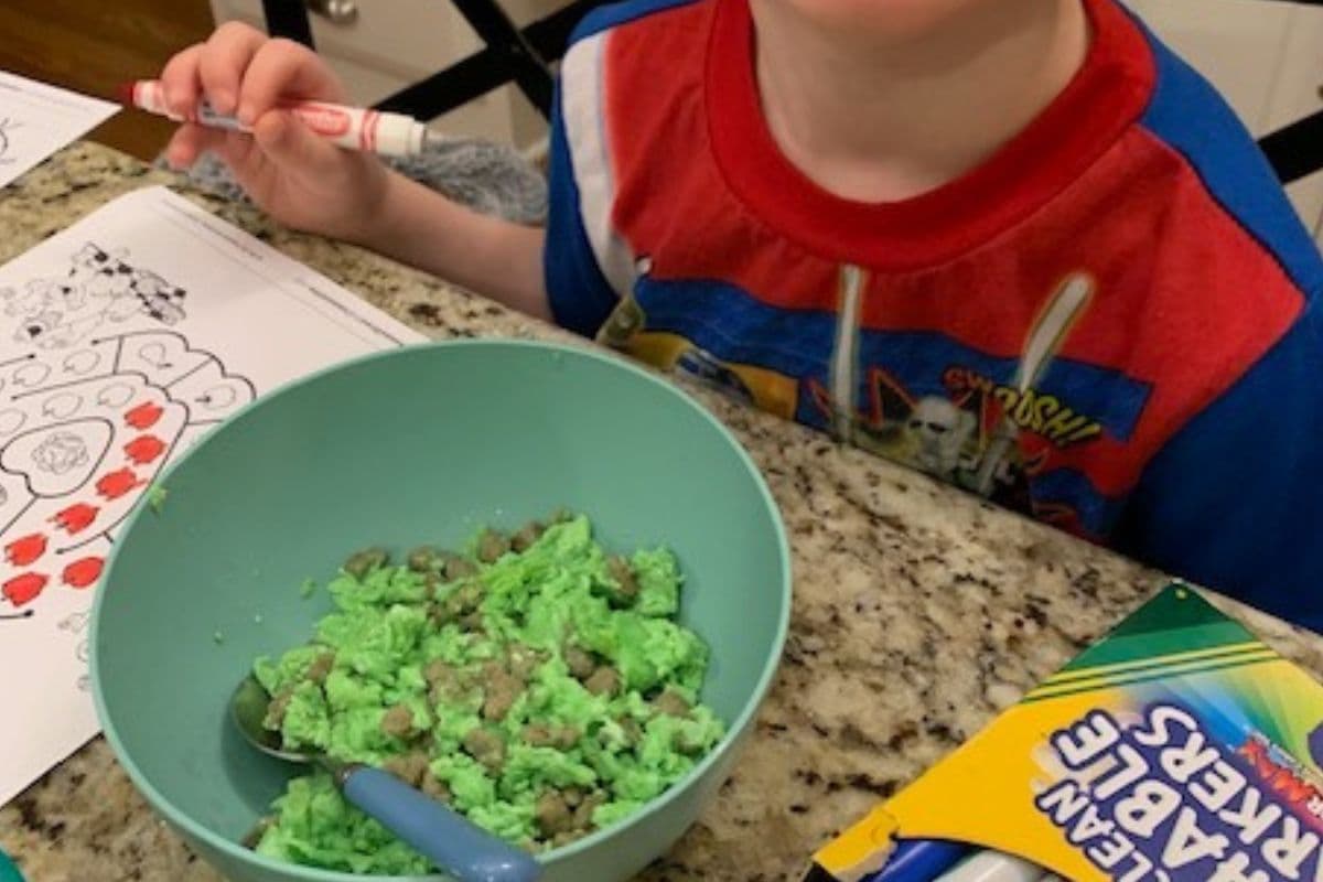 spring bucket list ideas: delicious food