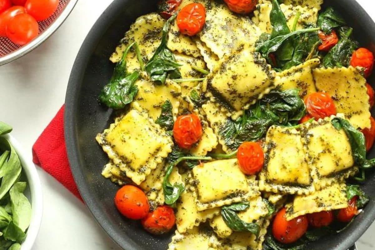 dinners in 5 ingredients or less, pesto pasta