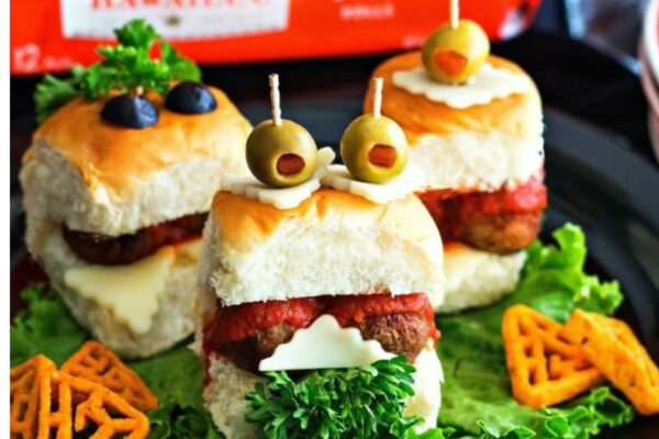 10 Easy Halloween Food Recipes For Kids To Make (& Devour!)
