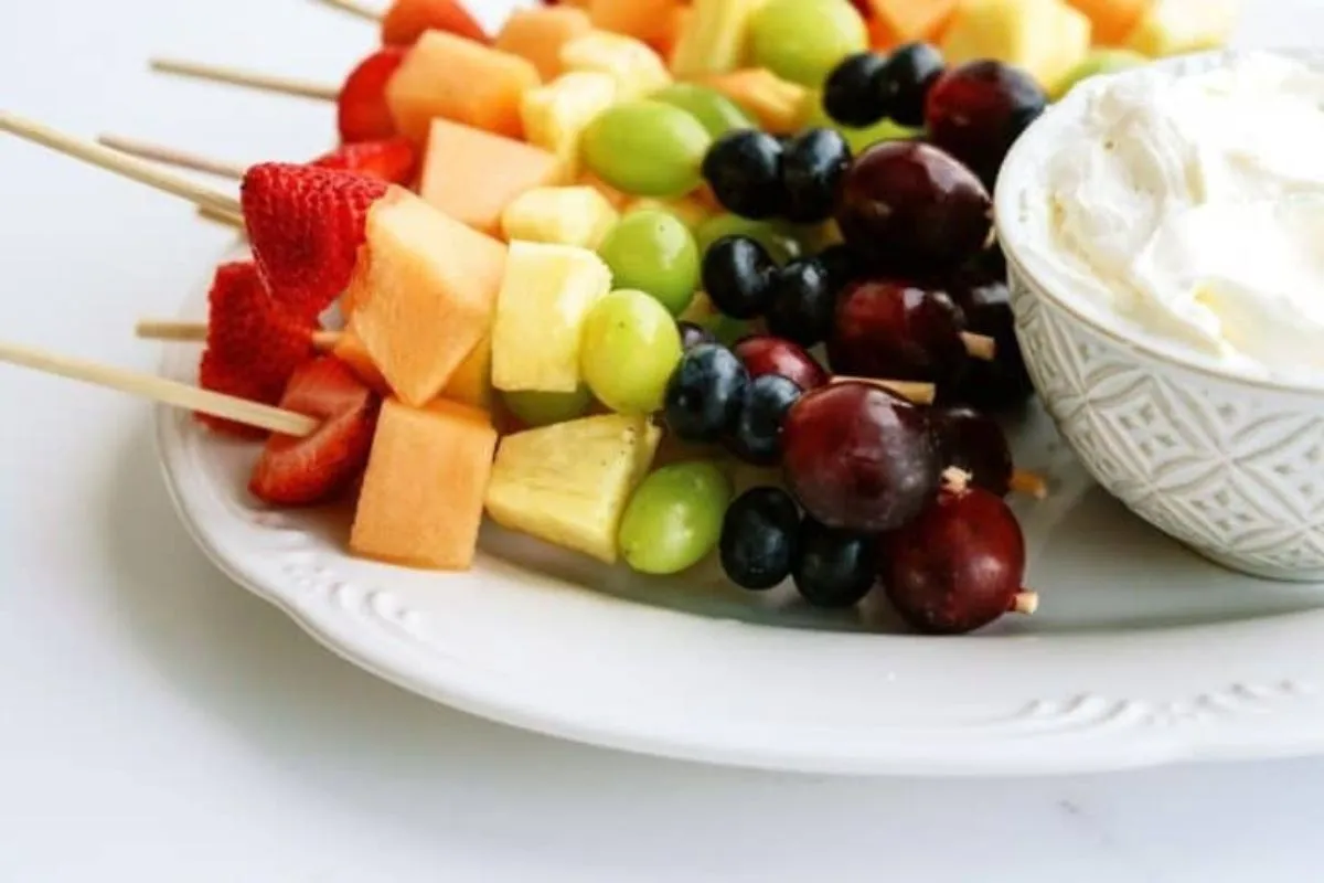 fruit kabobs and dip; snacks for trivia night; food; healthy ideas; quiz
