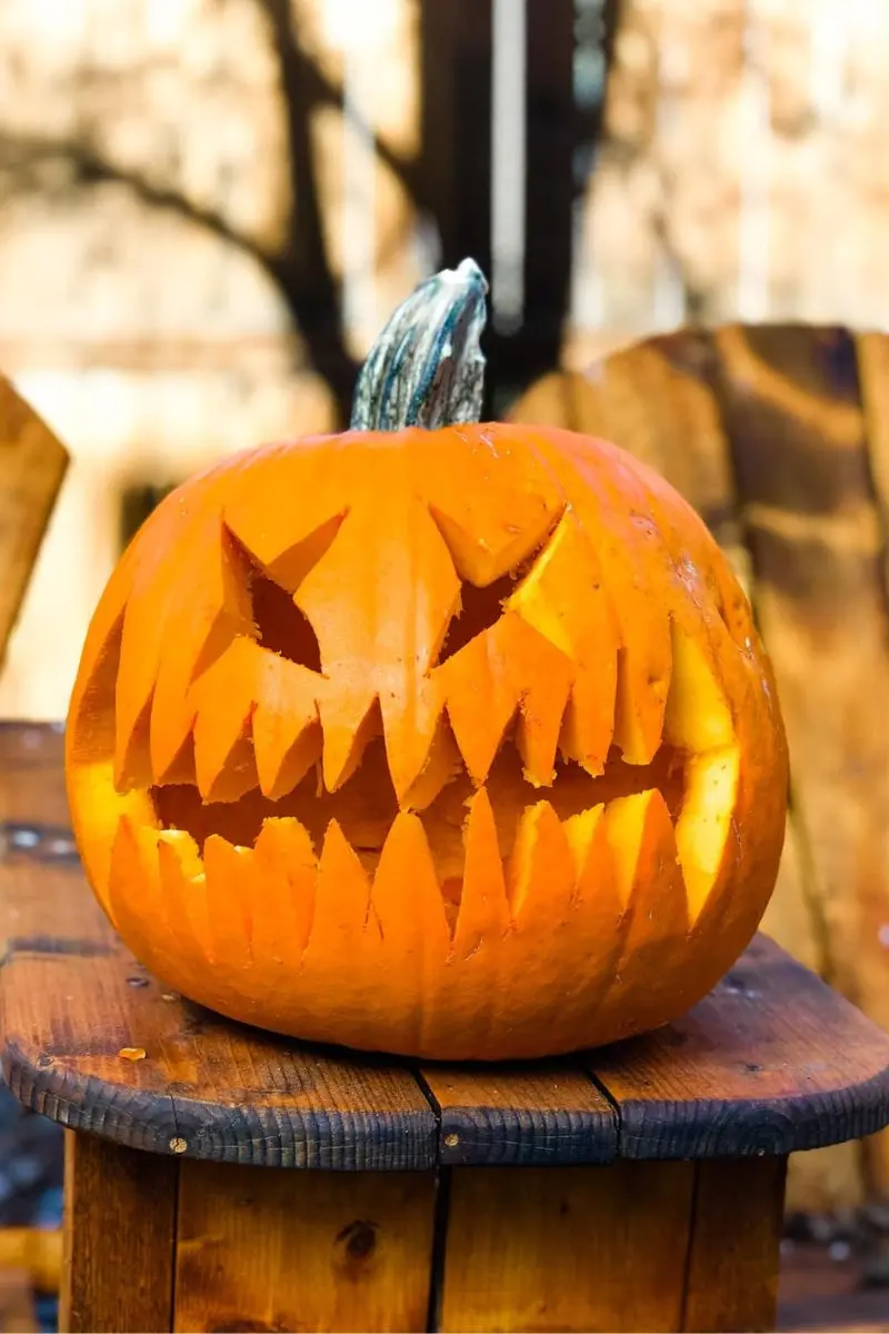 cool, best pumpkin carving ideas, creepy teeth