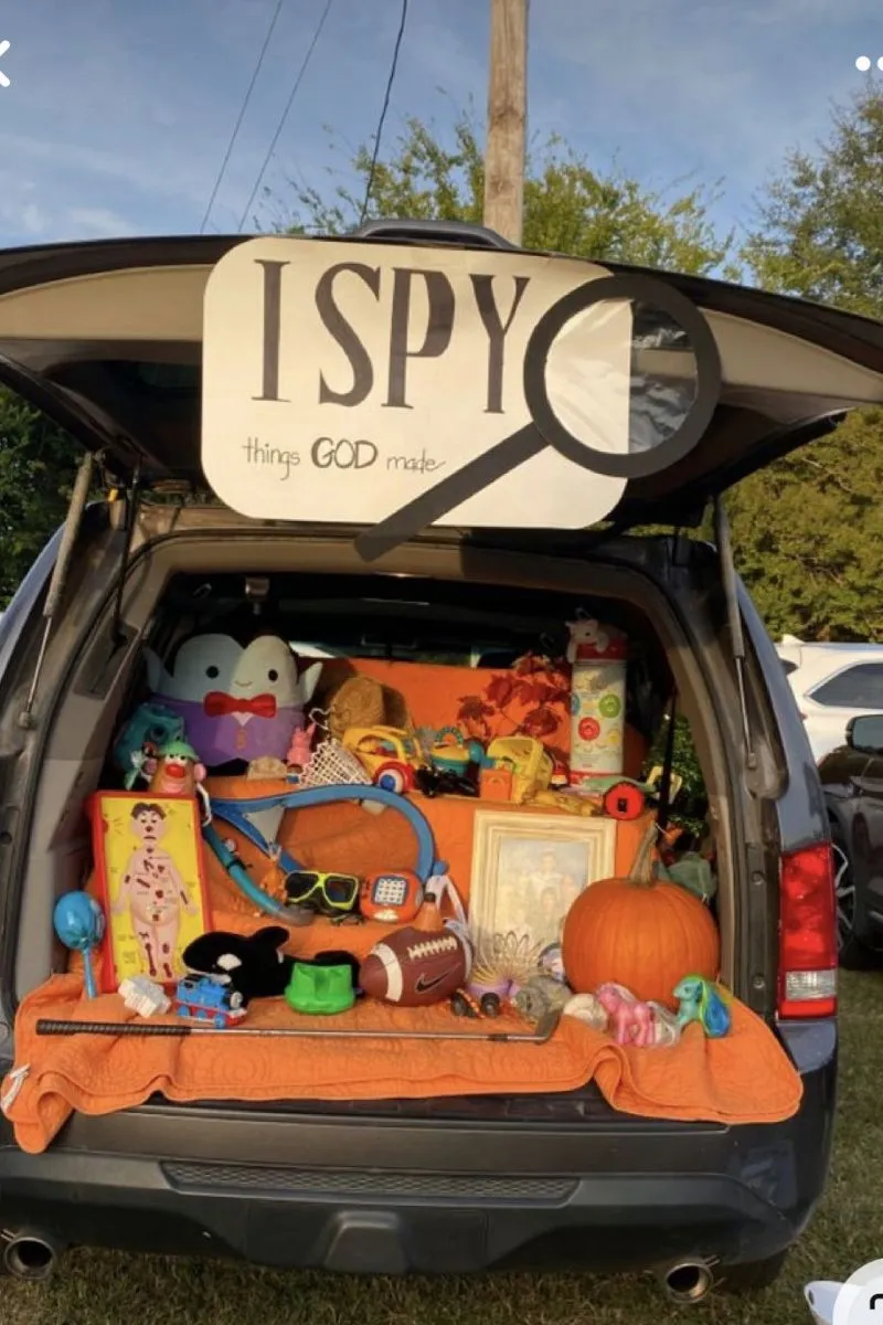 I spy trunk or treat