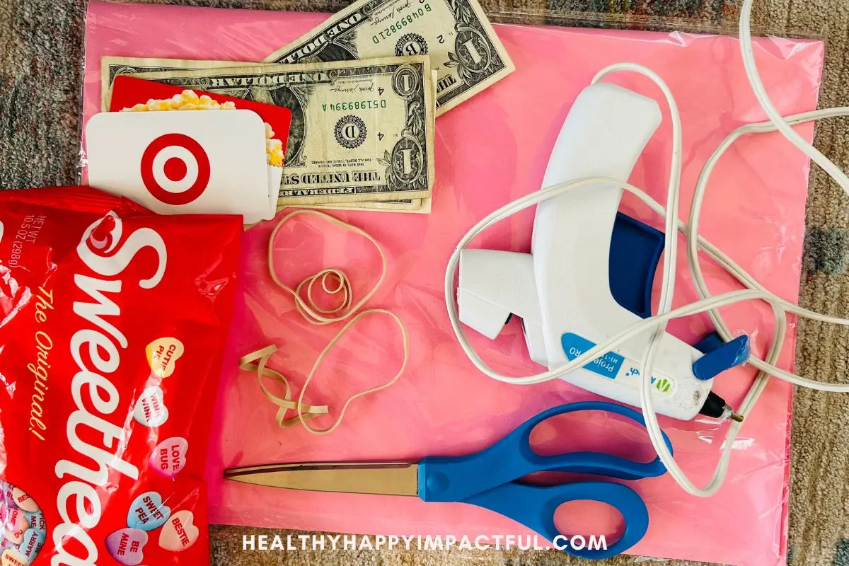 materials for the punch cup Valentine's Day game